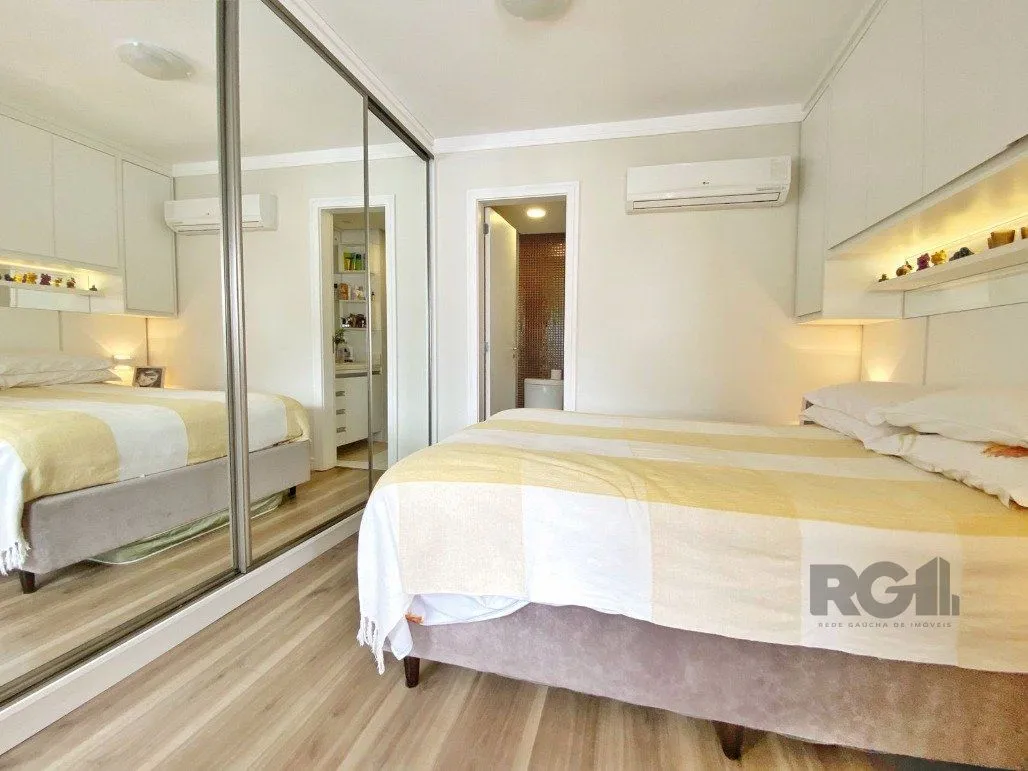 Imagem Excelente apartamento 1 dormitório com suíte , lavabo e vaga coberta