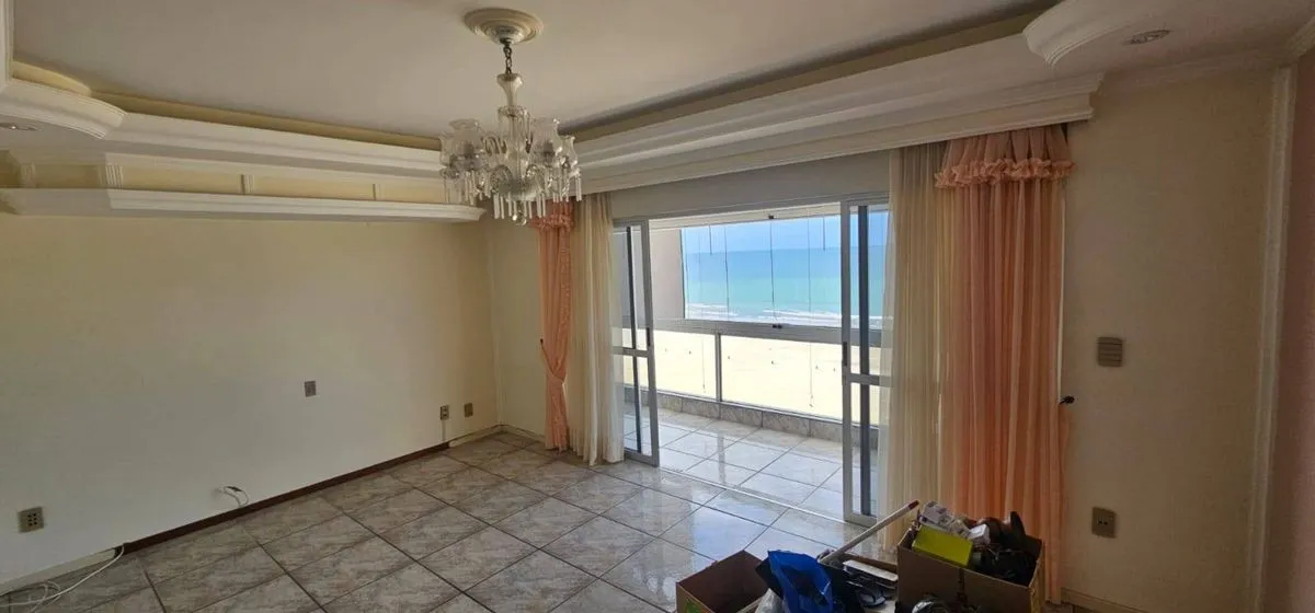 Imagem APARTAMENTO A VENDA NA AVENIDA ATLÂNTICA NA REGIÃO CENTRAL COM SACADA PANORÂMICA