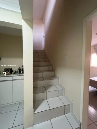 Imagem Casa para Venda em Natal, Lagoa Nova, 4 dormitórios, 2 suítes, 3 banheiros, 3 vagas