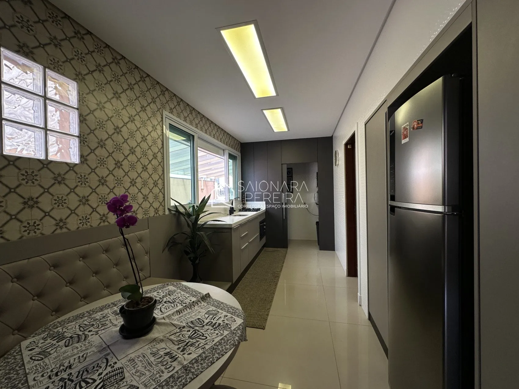 Imagem Casa Comercial no Balneário do estreito