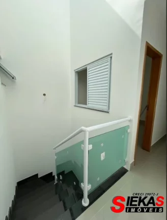 Imagem Aluguel de Casa Espaçosa na Vila Alpina, São Paulo-SP: 3 quartos, 1 suíte, 1 sala, 3 banheiros, 2 vagas, 96m²!
