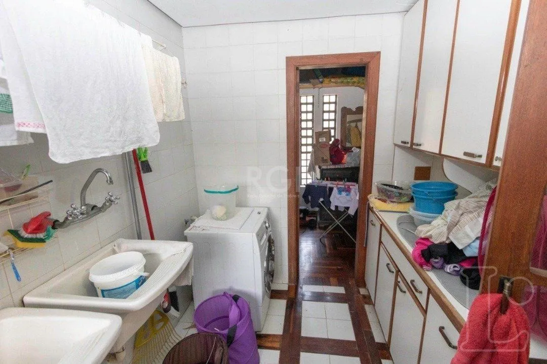 Imagem Casa para Venda - 349m², 4 dormitórios, sendo 1 suites, 3 vagas - Tristeza