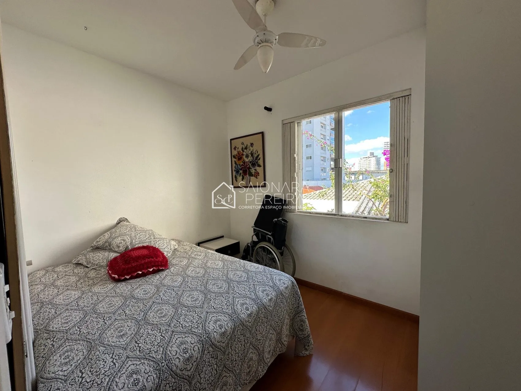 Imagem Casa espaçosa e aconchegante