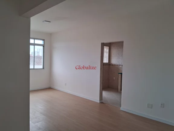 Foto do imóvel Lindo apartamento bem espaçoso em Santos na melhor localização do bairro do Estuário com 2 dormitórios e todo reformado à venda por R$ 375.000,00