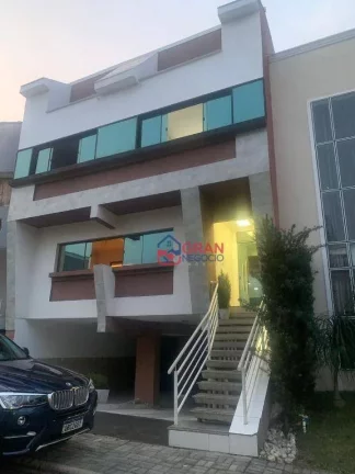 Foto do imóvel Alugo em condomínio fechado
