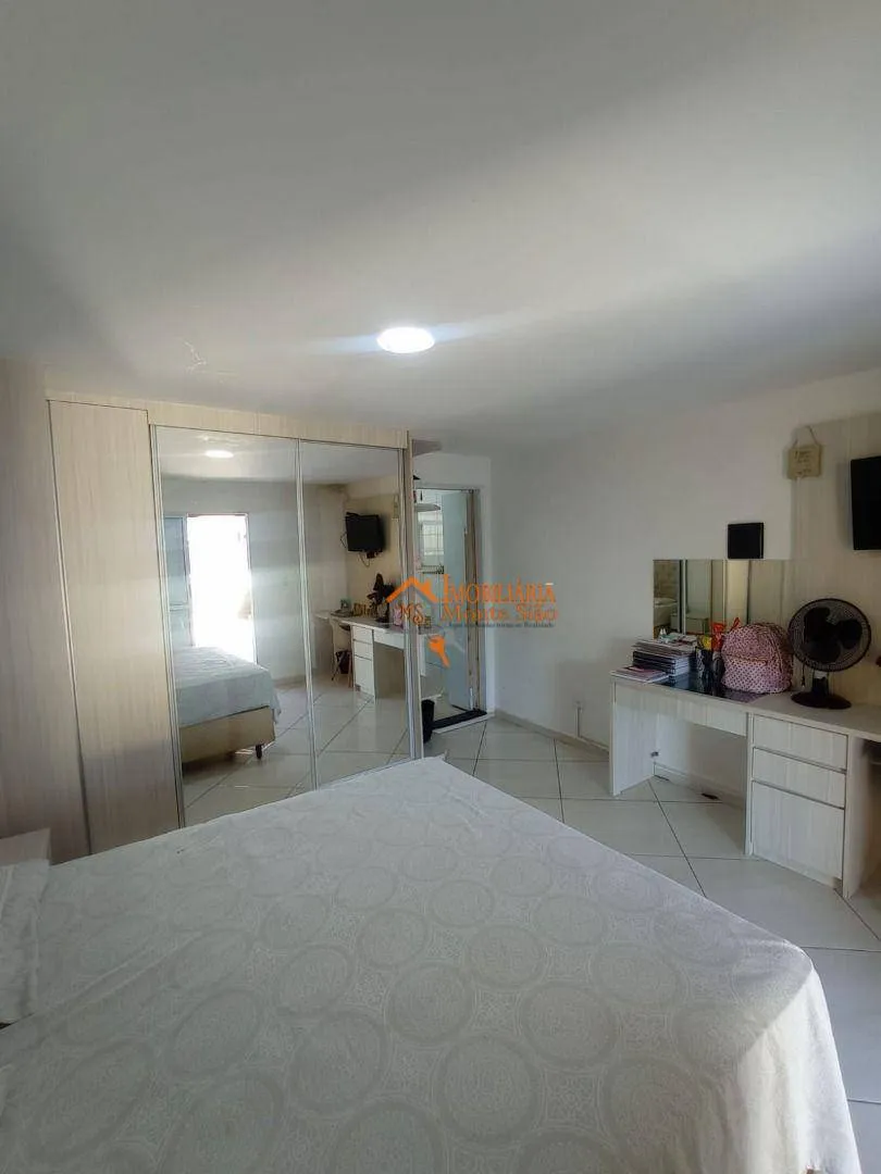 Imagem Sobrado com 5 dormitórios à venda, 200 m² por R$ 650.000,00 - Parque Flamengo - Guarulhos/SP