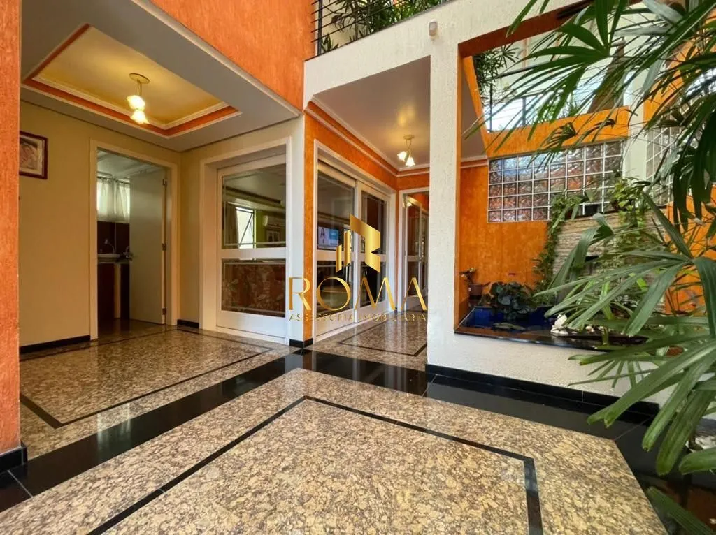 Imagem Casa 6 dormitórios à venda Nossa Senhora de Lourdes Santa Maria/RS