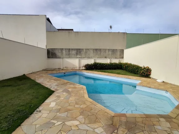 Imagem Residência Impecável no Jardim Panorama: 3 Quartos, 2 Suítes, 3 Salas, 4 Banheiros, 4 Vagas de Garagem, 316,64m² - Vinhedo-SP
