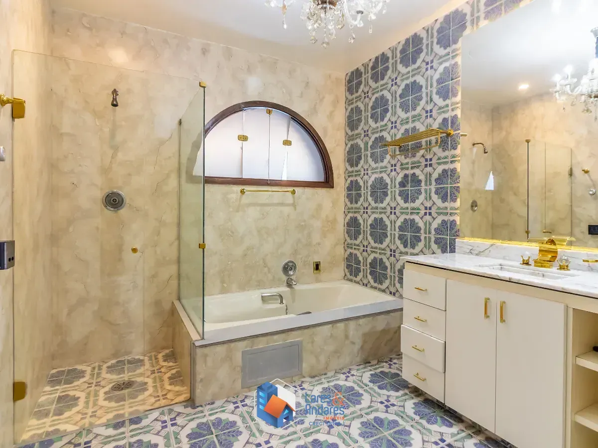 Imagem Casa para venda em Morumbi com 4 quartos, sendo 4 suítes, 720m²