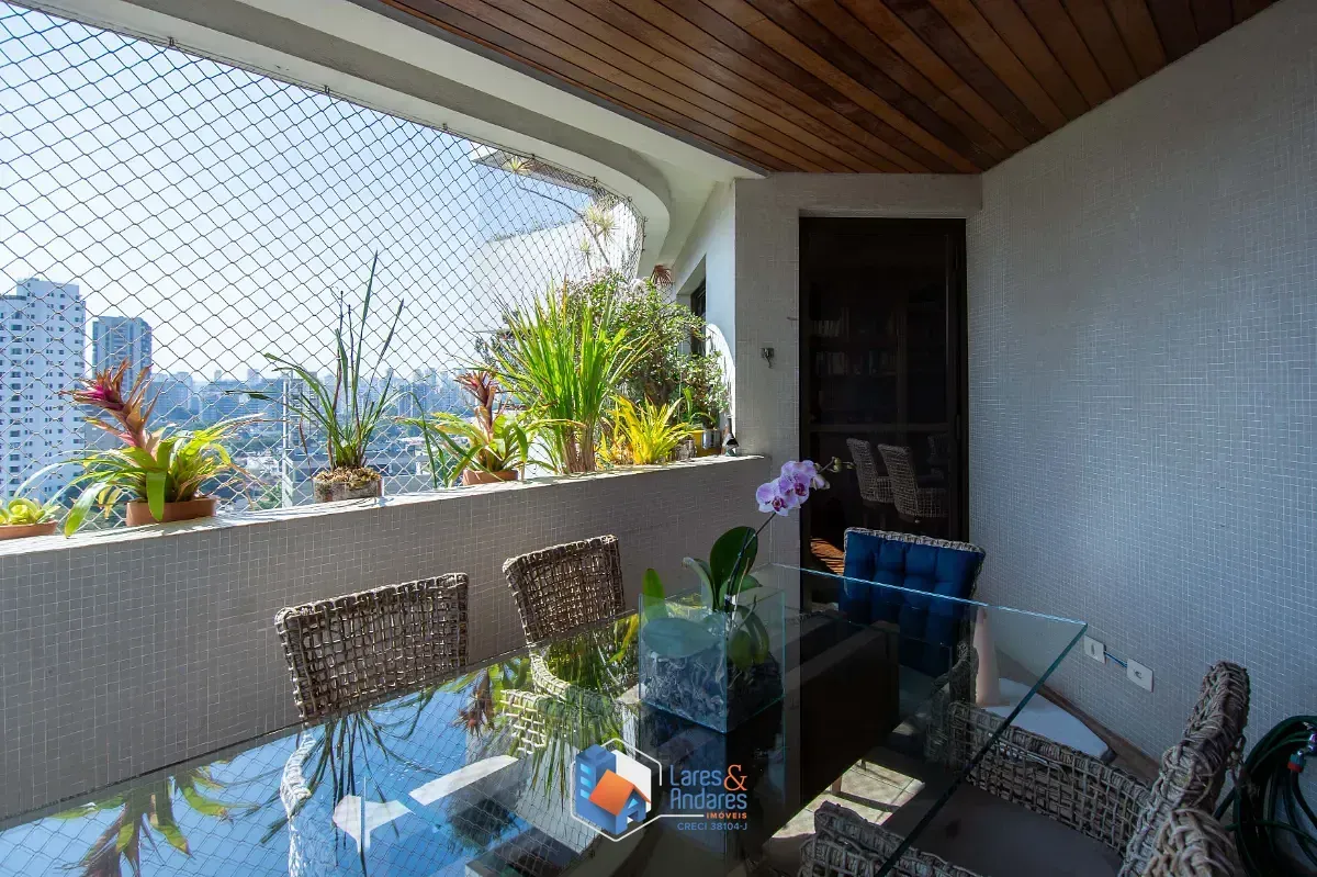 Imagem Apartamento para venda em Campo Belo com 4 quartos, sendo 2 suítes, 209m²