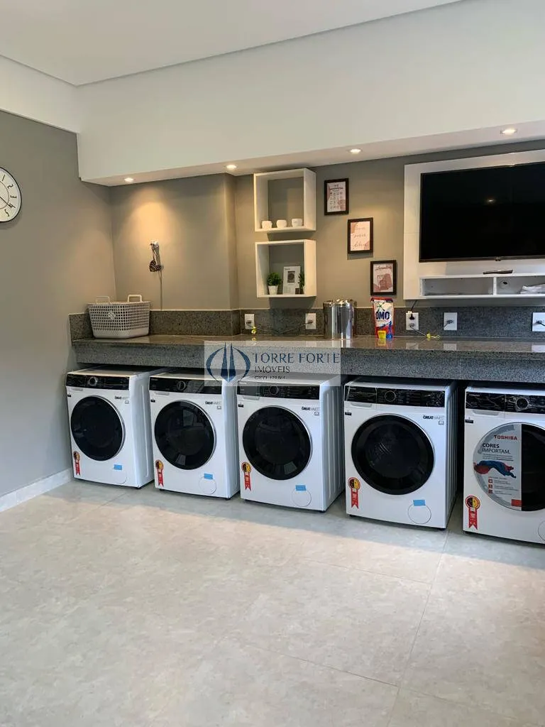 Imagem Lindo apartamento com 1 dormitorio com sacada sem vaga de garagem na Mooca.