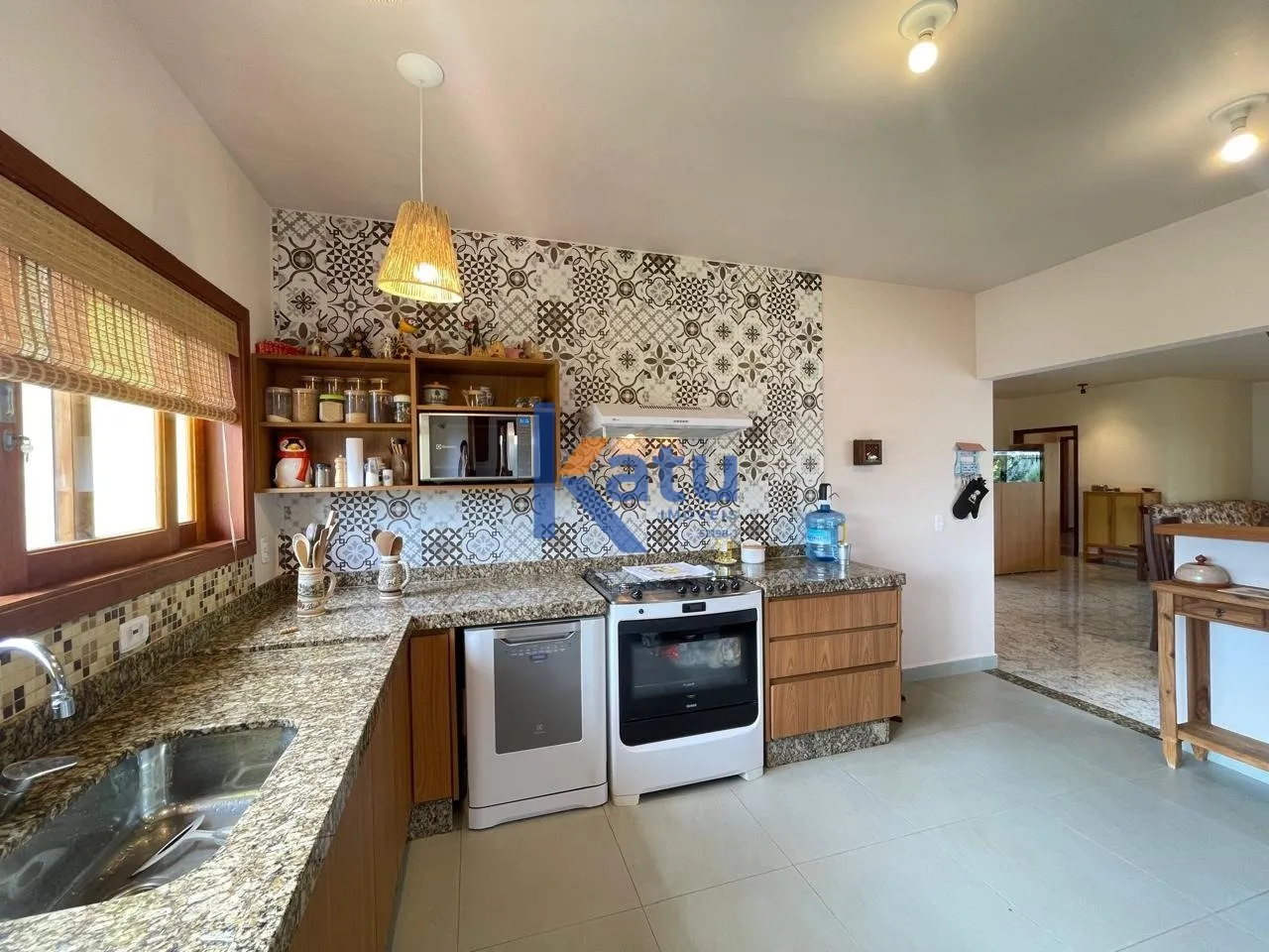 Imagem CASA MOBILIADA PARA LOCAÃÃOÂ  CONDOMÃNIO TERRAS DA ALVORADA - JUNDIAÃ/SP

A casa com 312mÂ² de Ã...