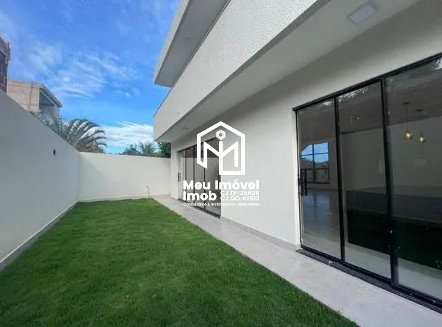 Imagem SHA Quadra 4 Arniqueiras Casa 3 Suítes 2 Vagas Útil 270 m² Terreno 235 m²