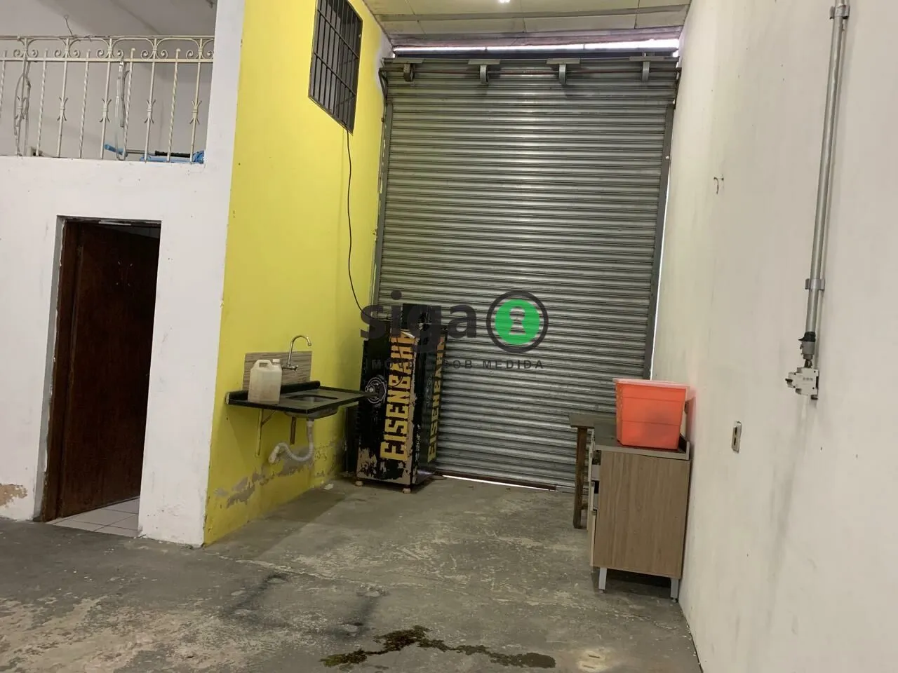Imagem Linda Casa á venda em Laranjeiras - Casa grande, 4 cagas de garagem e 2 quartos