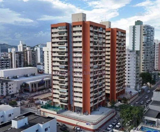 Imagem 4 quartos, suíte, 3 banheiros, 2 vagas, 1 quarto foi transformado em closet