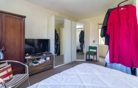 Imagem Casa para Venda - 115m², 3 dormitórios, 1 vaga - Petrópolis