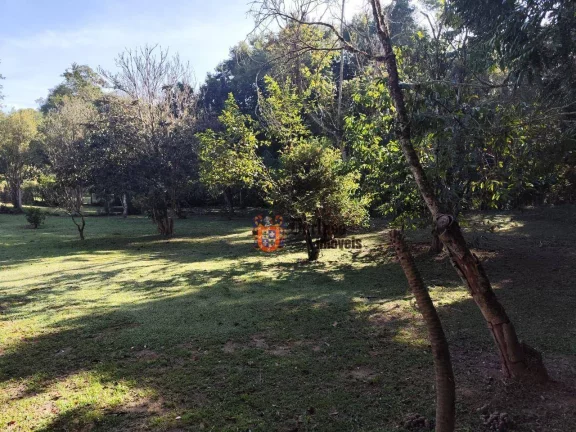 Imagem Chácara com 3 dormitórios à venda, 3700 m² por R$ 694.000,00 - Bairro do Barreiro - Extrema/MG