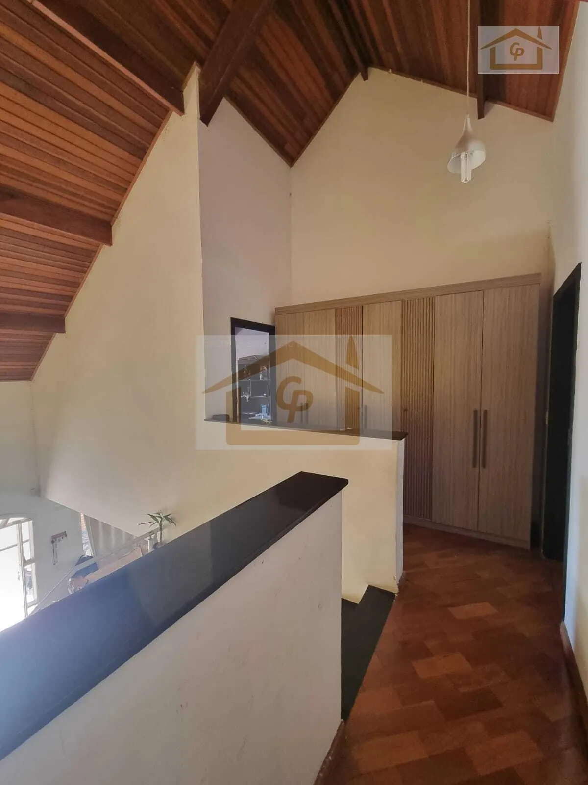 Imagem Casa com 4 dormitórios e piscina em terreno de 940 metros