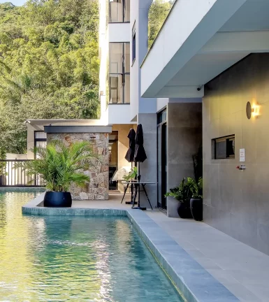Imagem Cobertura Duplex a venda com 3 suítes vista mar em Itajaí