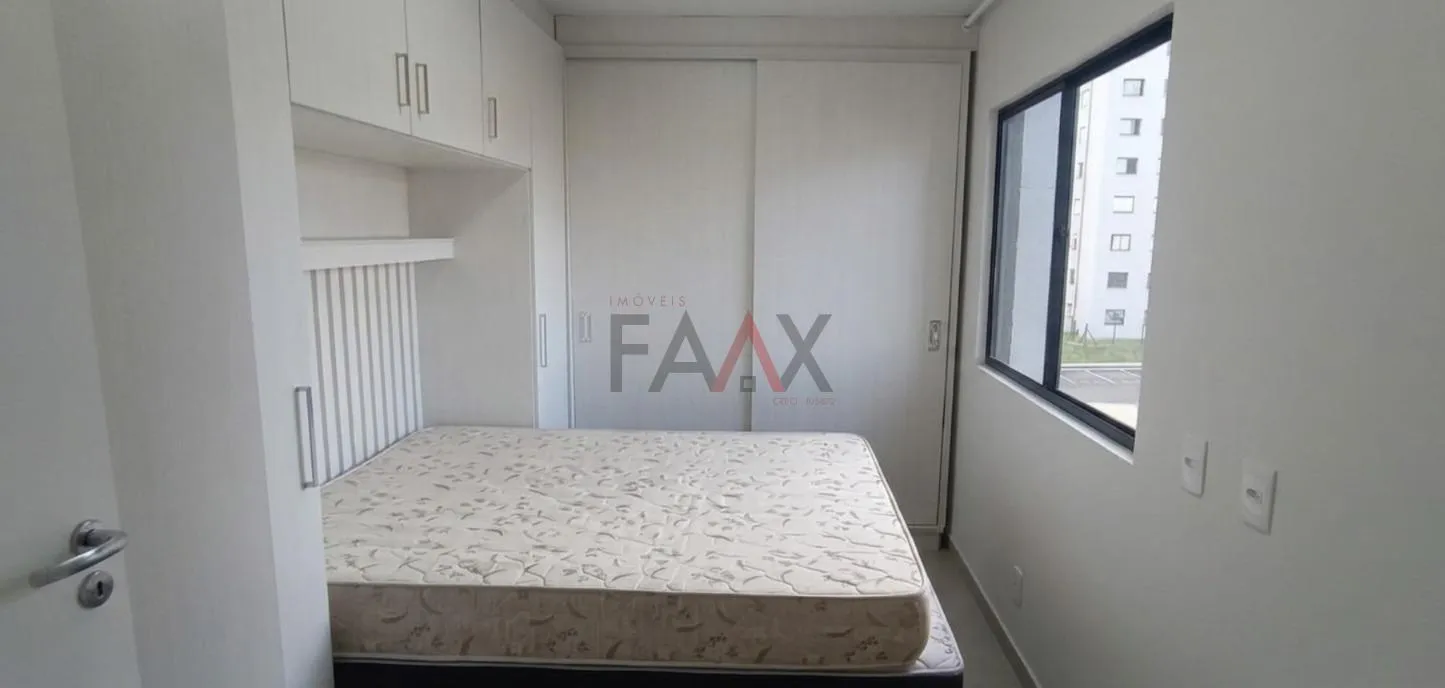 Imagem Apartamento 2 Quartos Semi Mobiliado no Vista Batel com Sacada e Churrasqueira