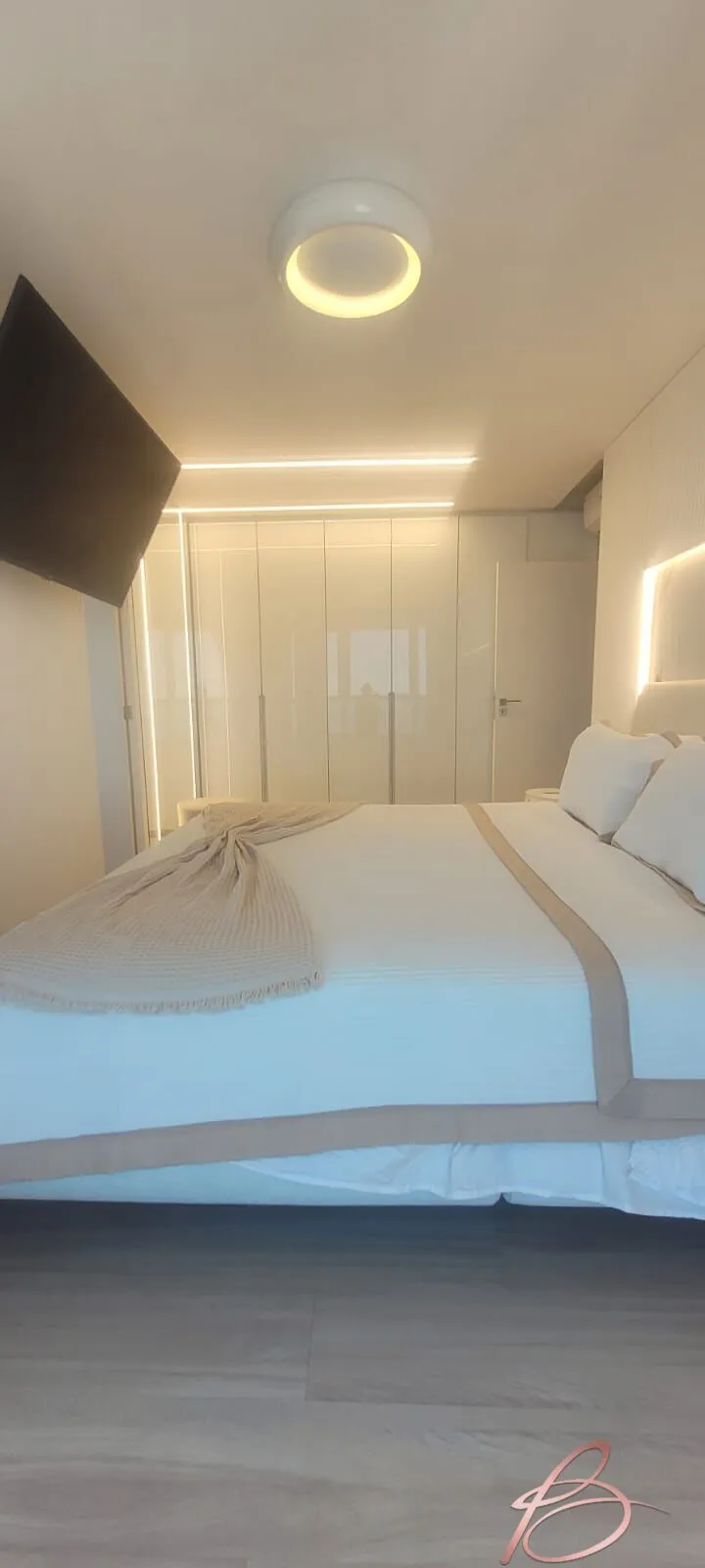 Imagem Apartamento Alto Padrão 3 suítes, frente mar, Balneário Camboriú/SC