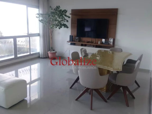 Imagem Apartamento à venda com 195m², 3 quartos, 1 suíte, closet, frente Mar por R$2.200,00 na Ponta da Praia em Santos