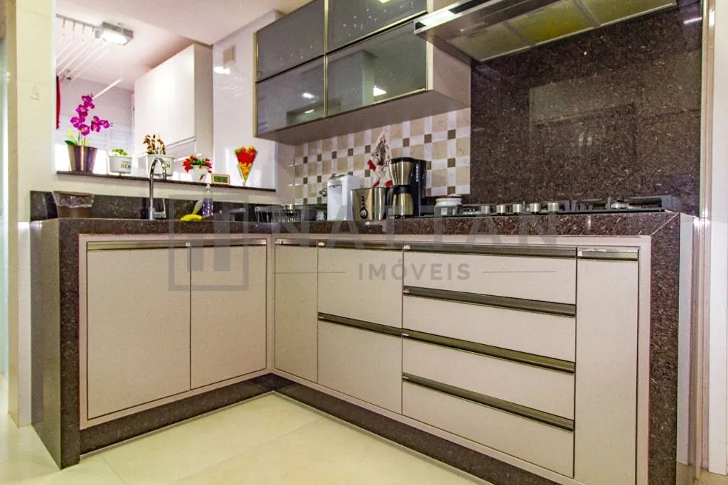 Imagem Apartamento Amplo e Moderno no Coração do Tatuapé 03 dormitórios,01 suite e varanda gourmet.