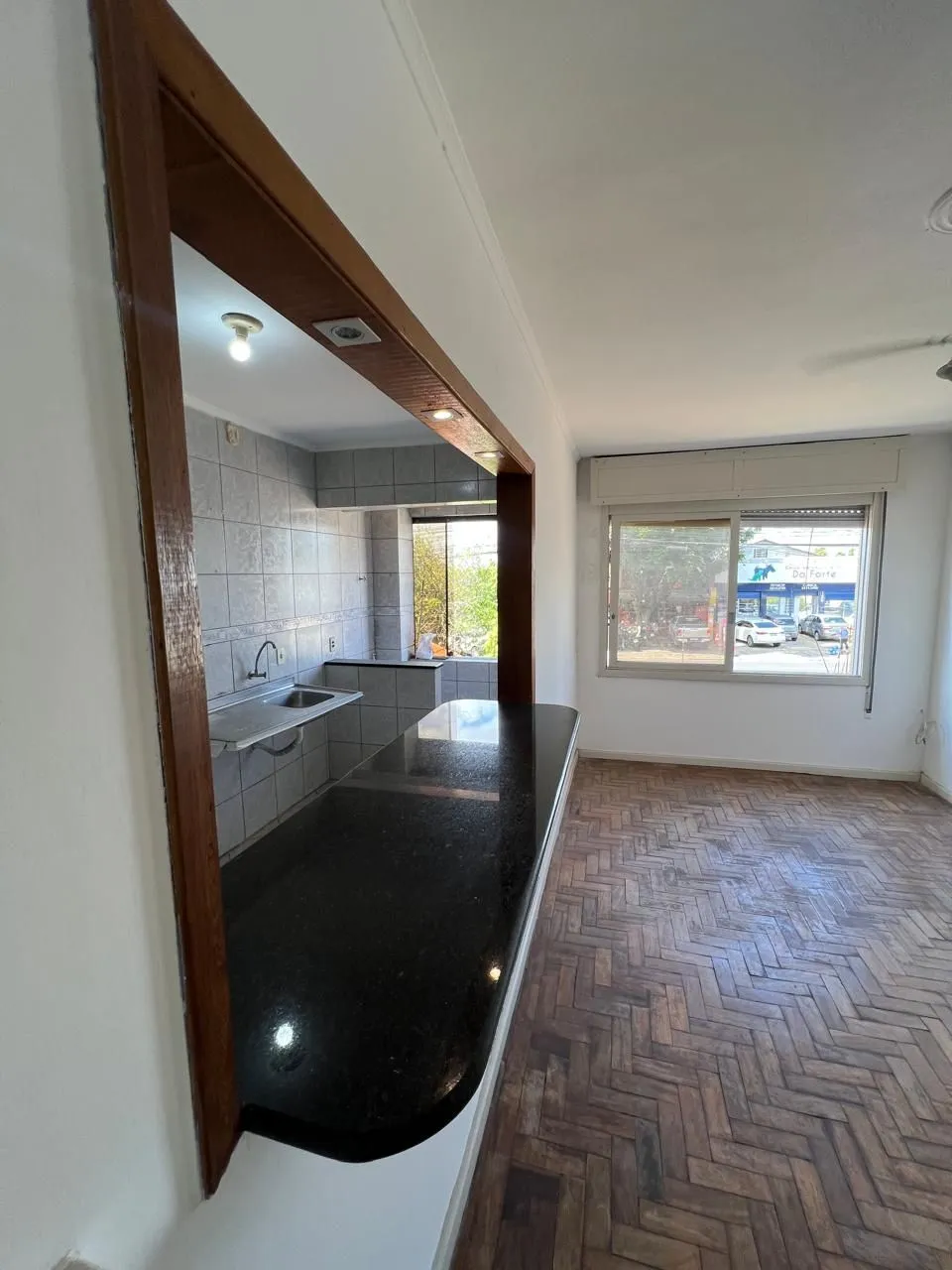Imagem Apartamento à Venda com 02 Quartos na Av do Forte, Vila Ipiranga em Porto Alegre