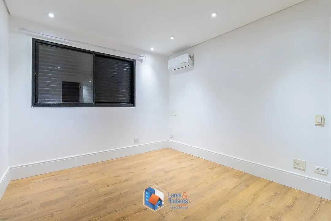 Imagem Duplex para venda em Pinheiros com 2 quartos, sendo 2 suítes, 132m²