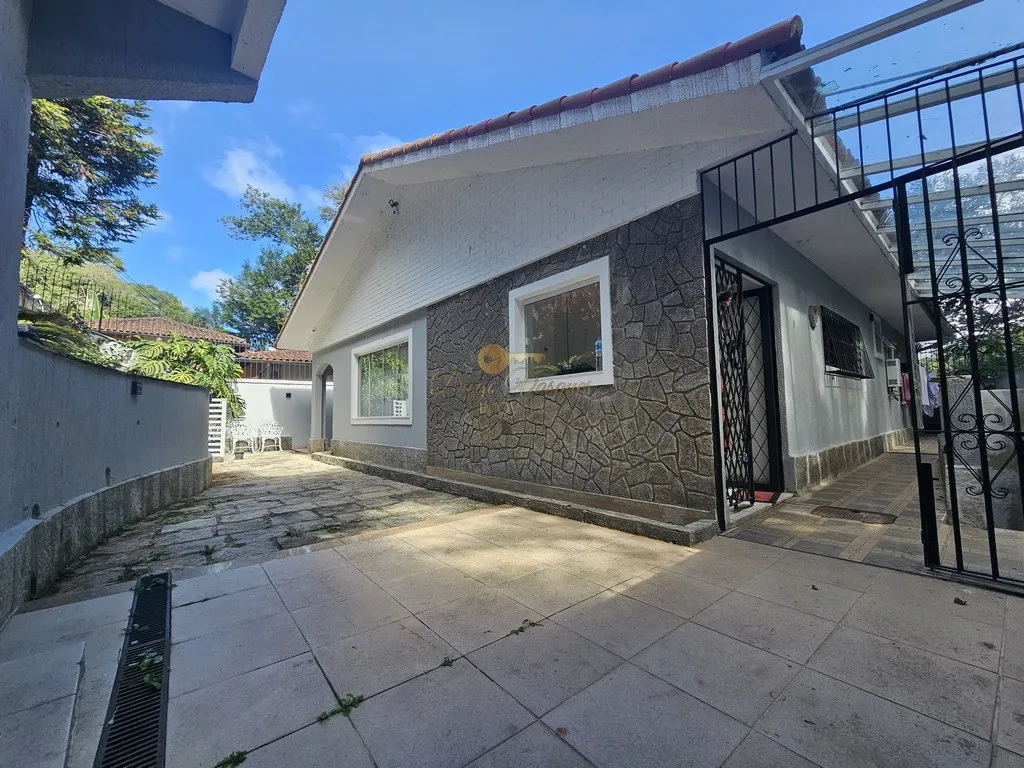 Imagem Casa para Venda em Teresópolis / RJ no bairro Quinta da Barra