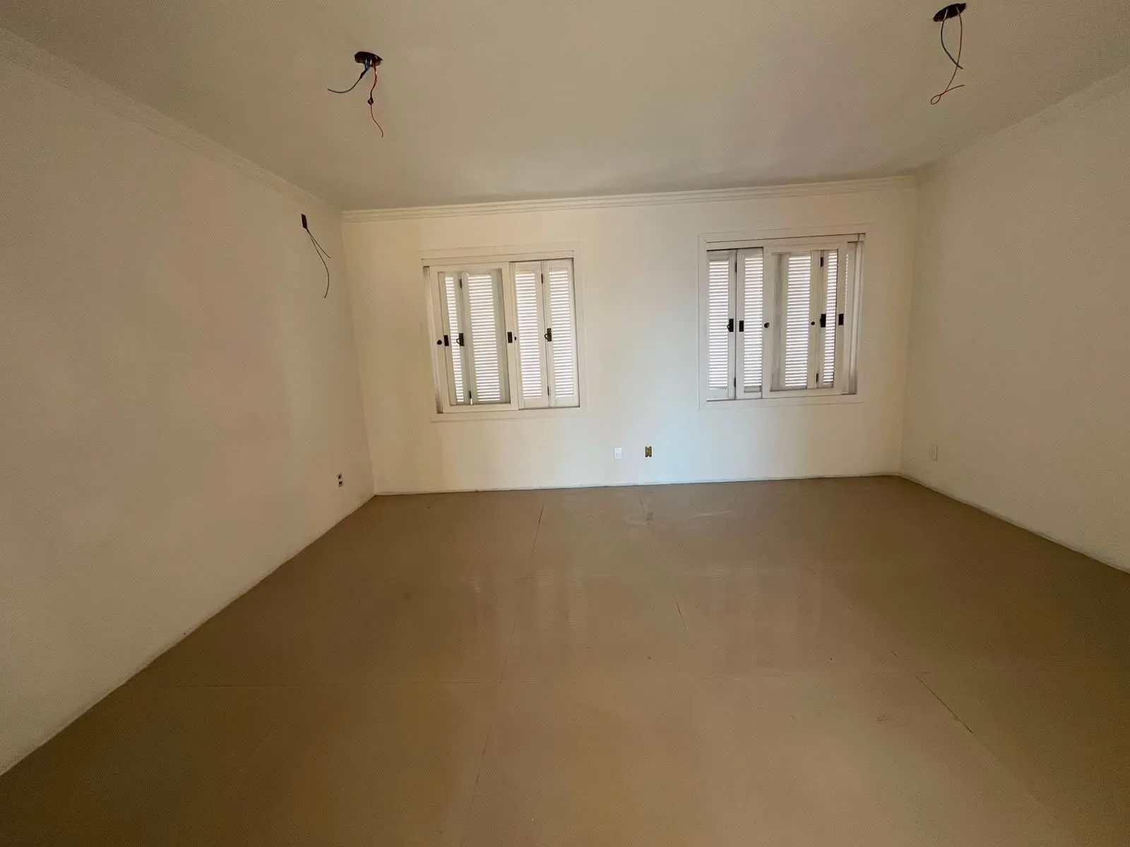 Imagem casa a venda no caminho do sol de 3 quartos