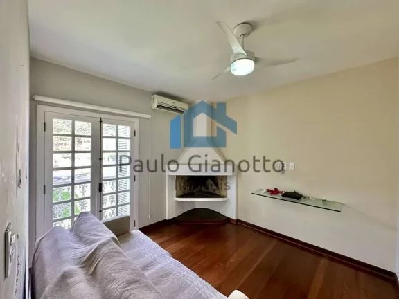 Imagem Casa Espetacular com 5 suítes, gourmet, piscina e hóspedes!