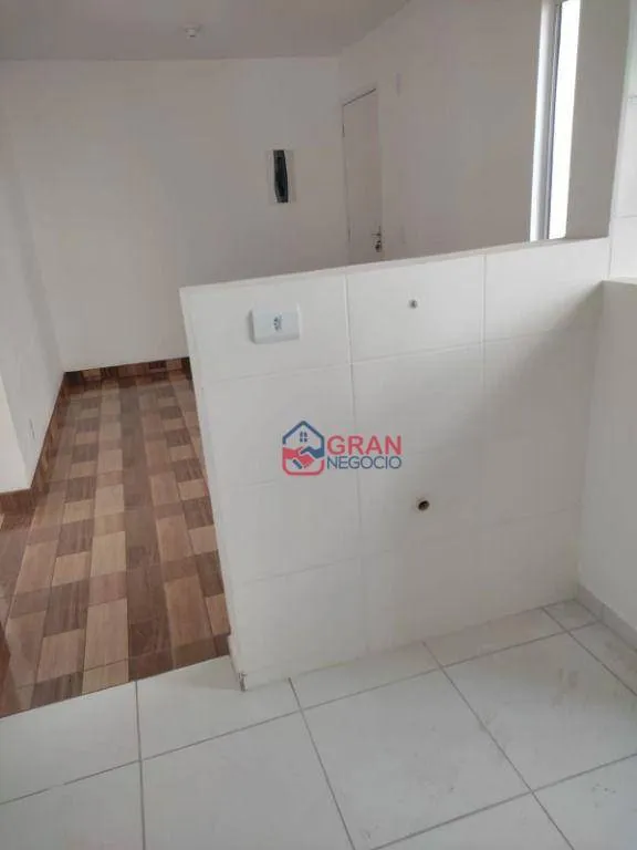 Imagem Apartamento com 2 dormitórios à venda - Jardim Itaqui - Campo Largo/PR