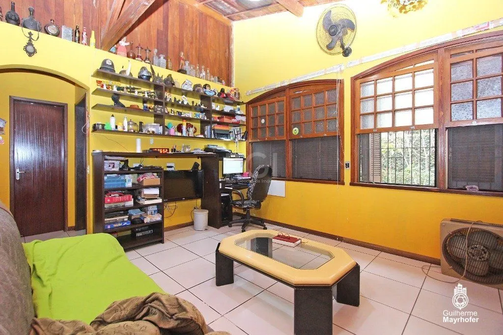 Imagem Casa para Venda - 381m², 3 dormitórios, sendo 1 suites, 4 vagas - Tristeza