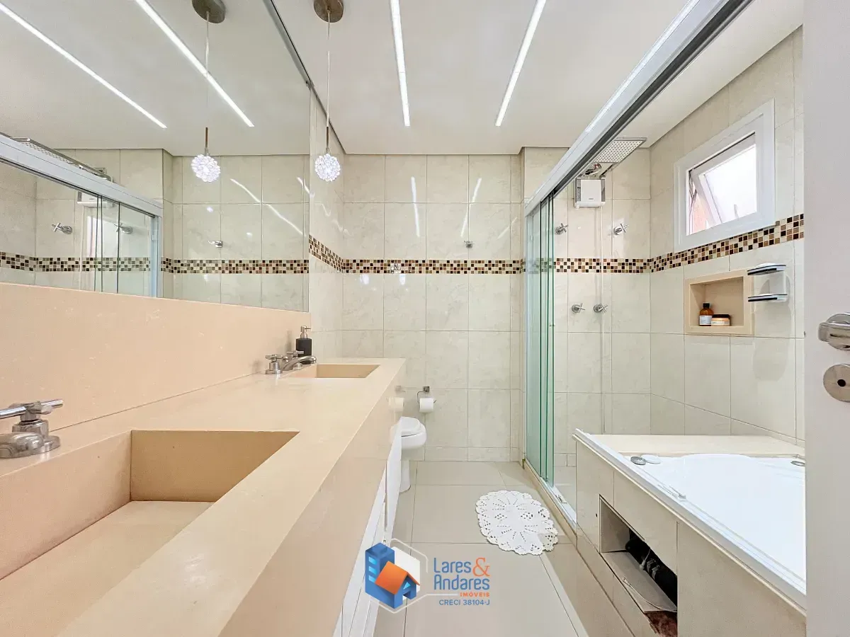 Imagem Sobrado para venda em Vila Pirituba com 4 quartos, sendo 4 suítes, 245m²
