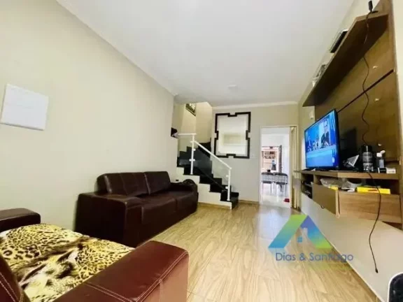 Foto do imóvel Casa Sobrado em vila fechada na Vila Mariana.