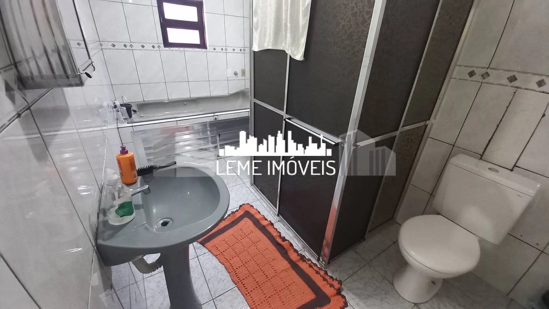Imagem SOBRADO AMPLO ACEITA FINANCIAMENTO HABITACIONAL E UTILIZAÇÃO DO FGTS.