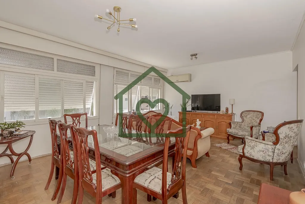 Imagem Apartamento amplo, bem iluminado e arejado com 114,10m² de área privativa muito bem distribuídos,...