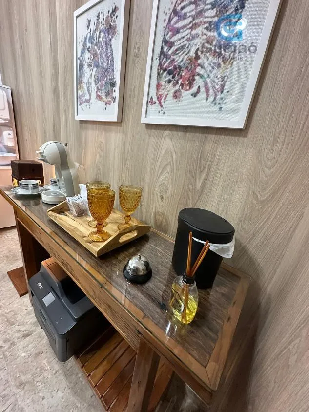 Imagem Vendo Ampla Sala comercial de 45mts na Encruzilhada em Santos