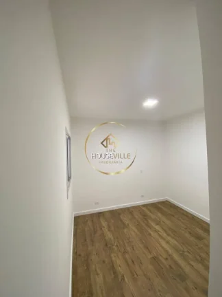 Imagem Apartamento 2 Dormitórios ( 1 Suite), 2 Vagas, Varanda, Arboville.