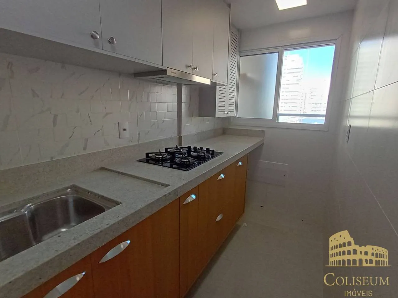 Imagem Apartamento com 2 dormitórios para alugar, 64 m² por R$ 4.000/mês - Guilhermina - Praia Grande/SP