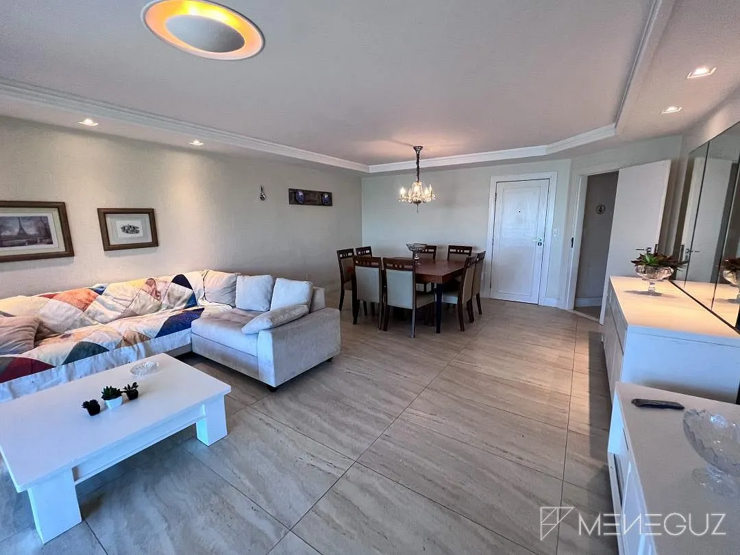 Imagem Apartamento de 4 quartos a venda, de frente para o mar na Praia do Morro em Guarapari