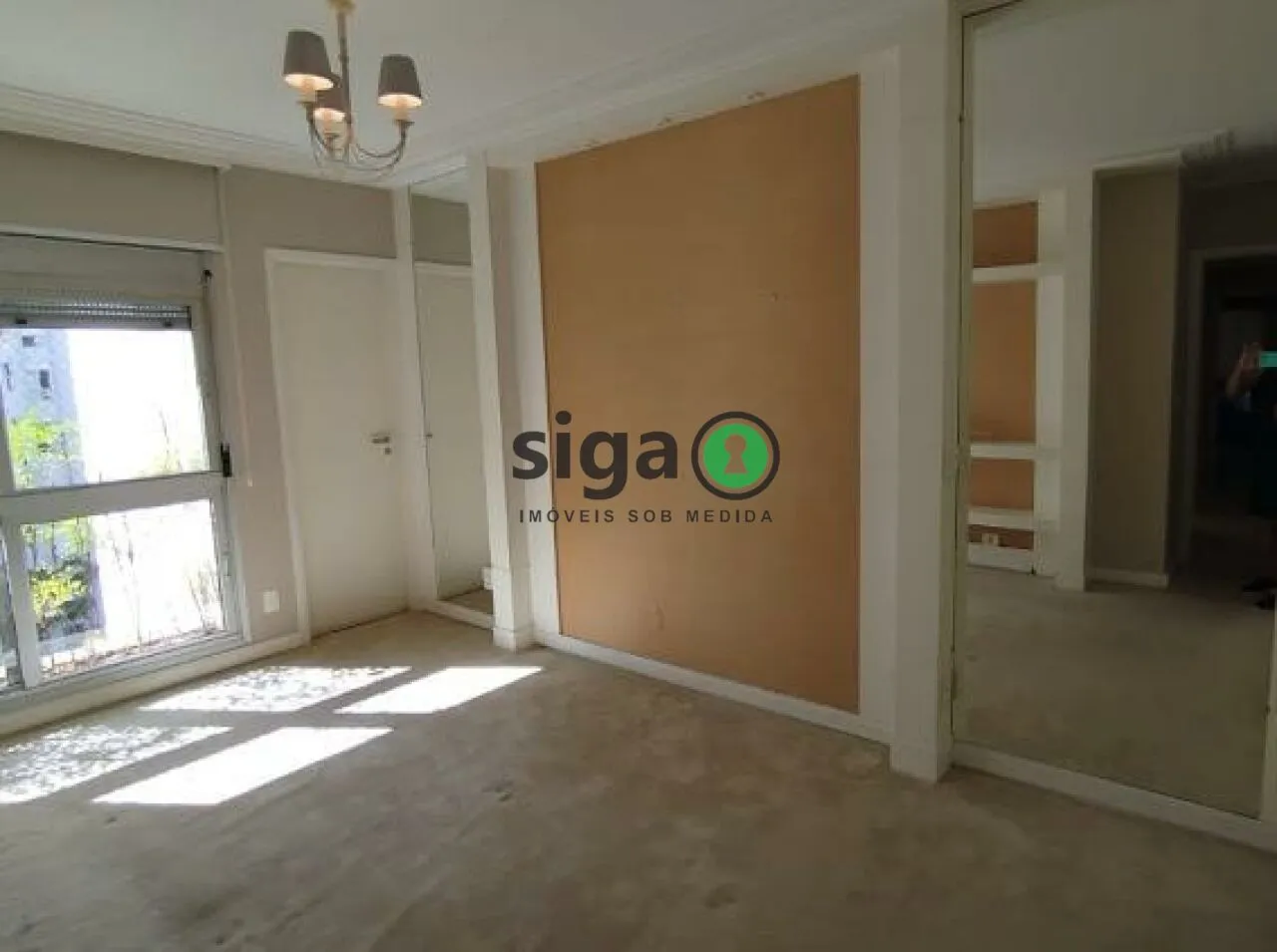 Imagem Apto para locação no bairro Cerqueira Cesar, com 2 suites, 2 vagas, para locação. SEMI MOBILIADO