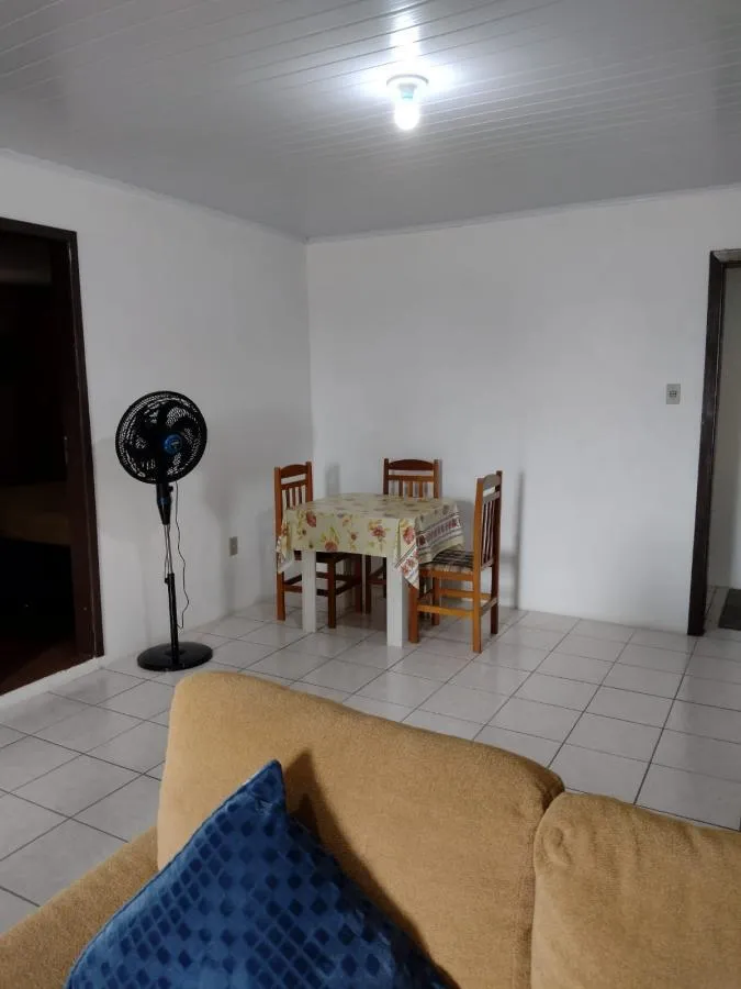 Imagem Casa para Venda em Pelotas, Fragata, 3 dormitórios, 3 banheiros, 2 vagas