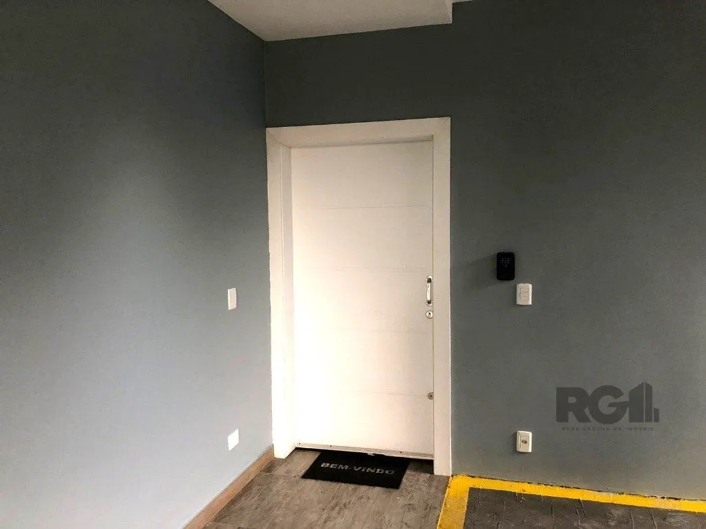 Imagem 2 dorm. com 1 suíte, churrasqueira e vaga de garagem!