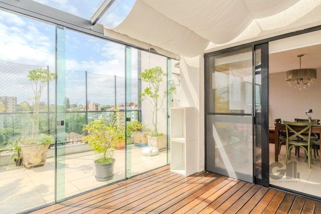 Imagem Cobertura Horizontal, 3 quartos, 1 suite, piscina, condominio com infra, 2 vagas - Bairro Tristeza