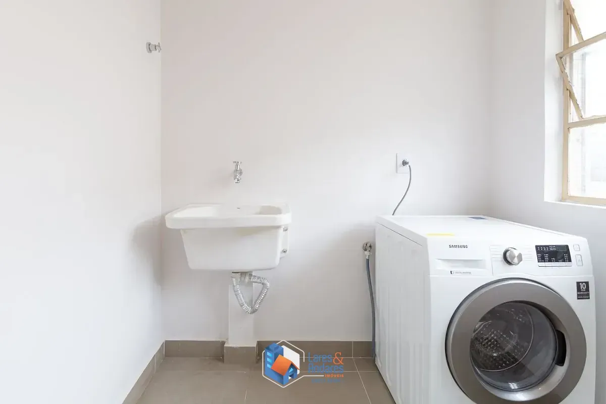 Imagem Apartamento para venda em Pinheiros com 4 quartos, sendo 1 suíte, 135m²