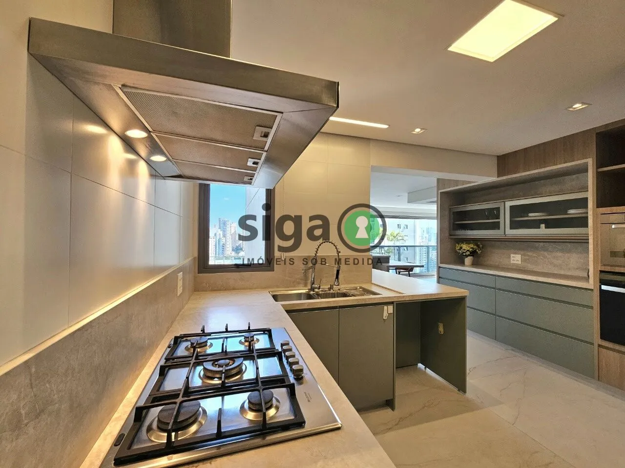 Imagem Apartamento à venda - 192 m², 2 suítes, 4 vagas - Campo Belo - São Paulo/SP