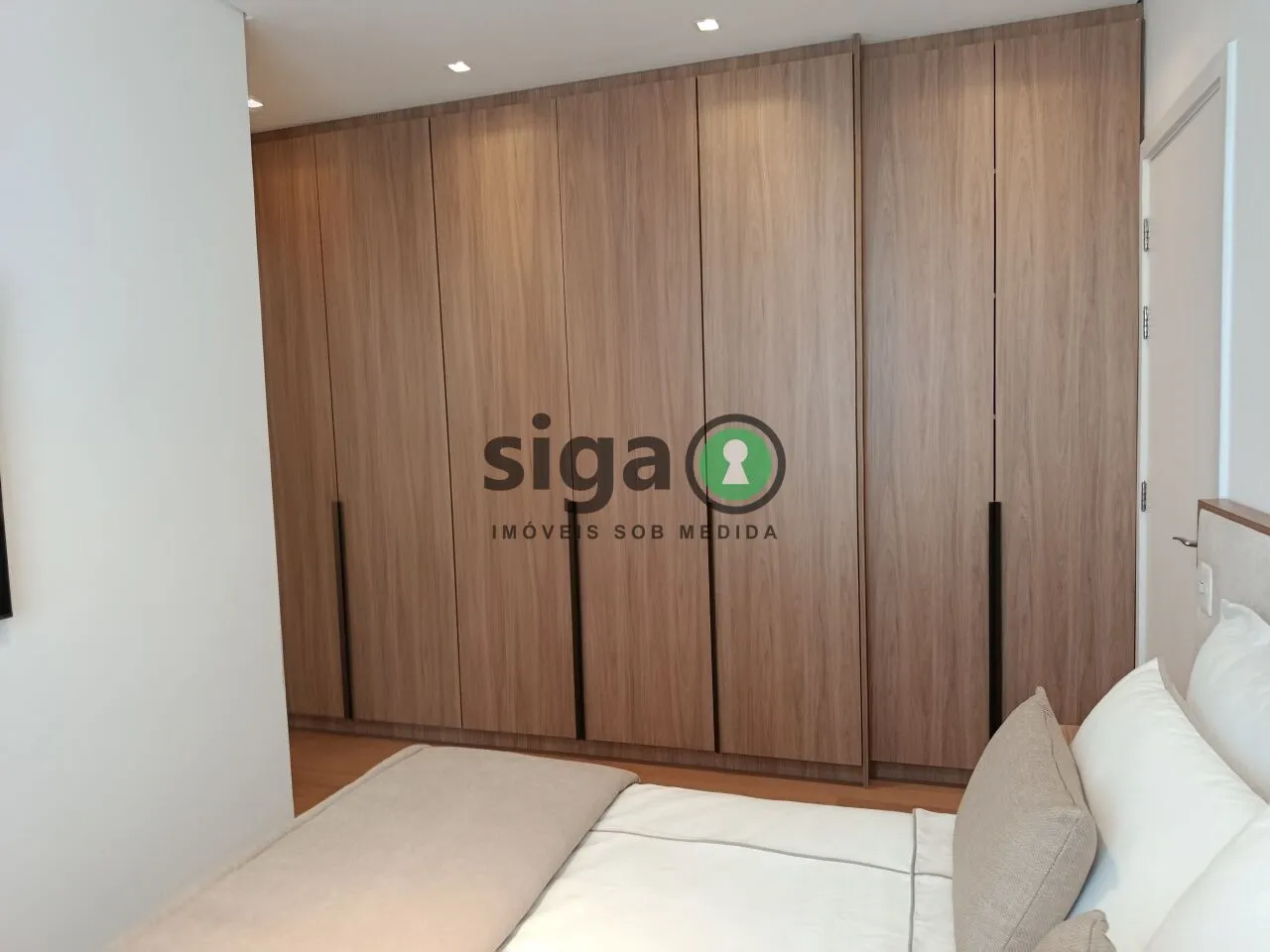Imagem Apartamento de Alto Padrão à Venda no Itaim Bibi, Rua Macurapé, 43, 135 m², 2 Suítes, 2 Vagas