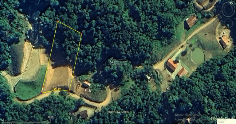 Imagem Propriedade a venda com área de 2.500m², Em Nova Trento área rural. 14Km do centro da cidade. Praticamente plana, com terraplanagem